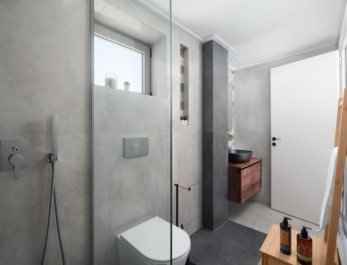 The H Experience - Stylish 2Bd Apt With Balcony In Heraklion Center Eksteriør bilde