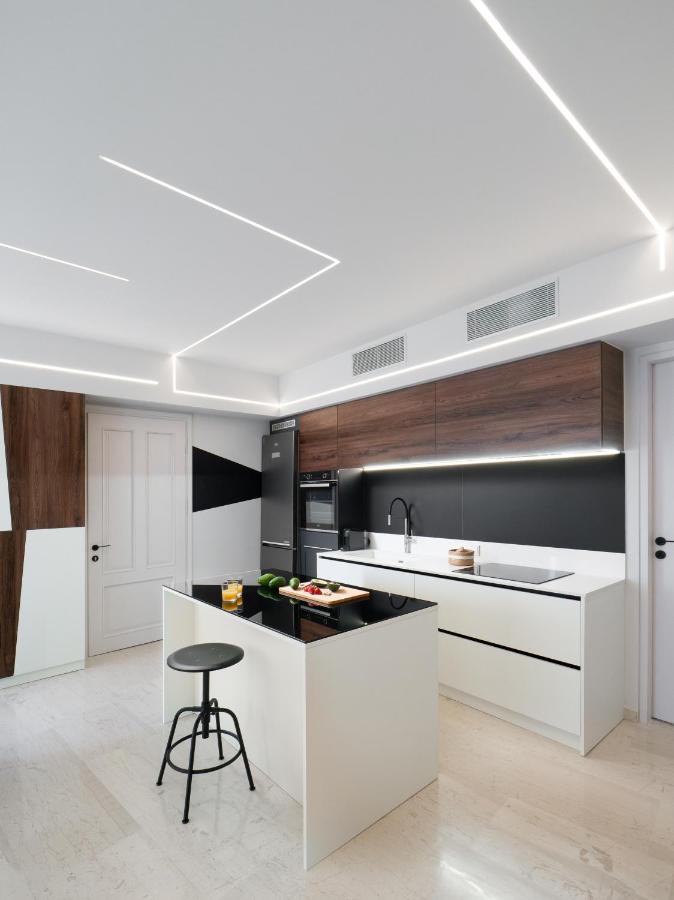 The H Experience - Stylish 2Bd Apt With Balcony In Heraklion Center Eksteriør bilde