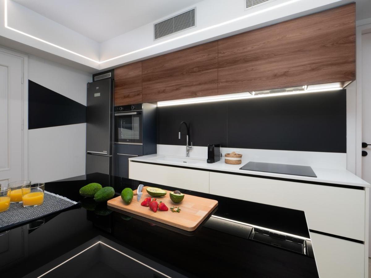 The H Experience - Stylish 2Bd Apt With Balcony In Heraklion Center Eksteriør bilde